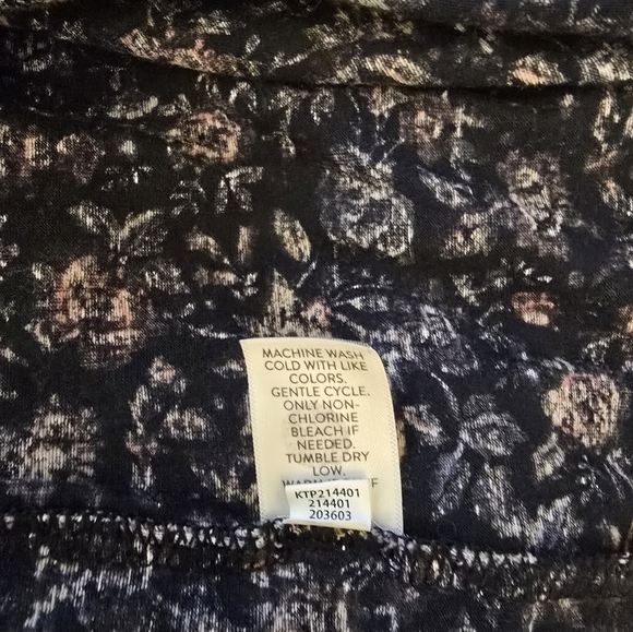 J.Jill Medium Cotton Modal Blend Pleated Floral Tunic - Picture 5 of 11